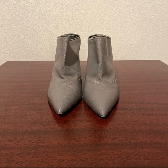 Gio Diev Leather High Heel Mule Pump - Picture 3 of 7